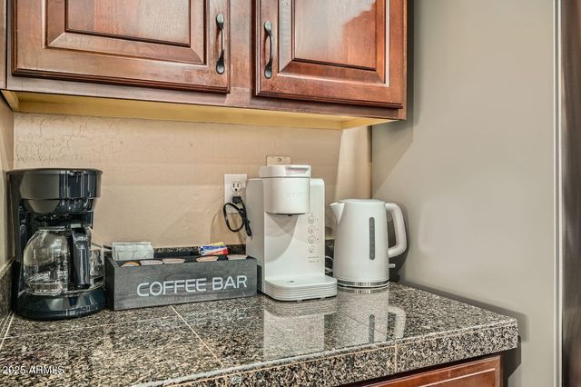 12842 W WHITTON Avenue, Avondale, AZ 85392