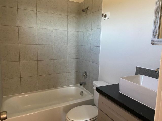 136 Bridlewood Lane, Bridgeport, TX 76426