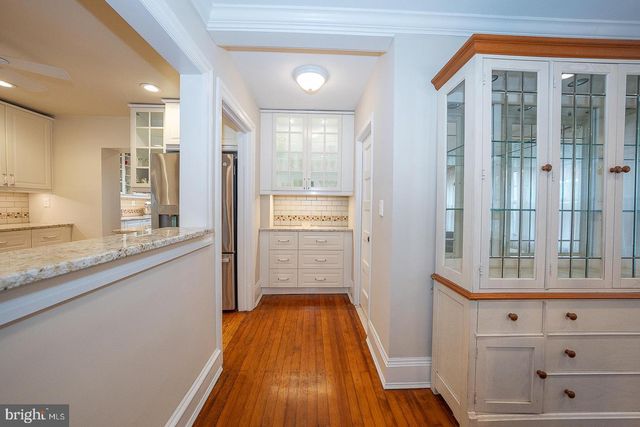 124 GRANDVIEW RD, Ardmore, PA 19003