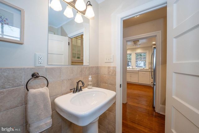 124 GRANDVIEW RD, Ardmore, PA 19003