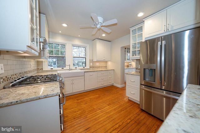 124 GRANDVIEW RD, Ardmore, PA 19003