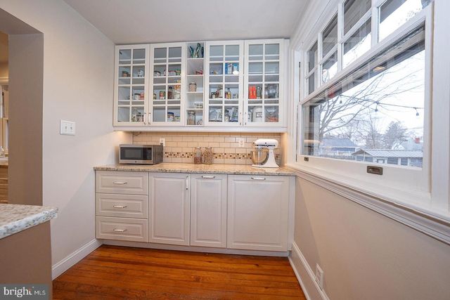 124 GRANDVIEW RD, Ardmore, PA 19003