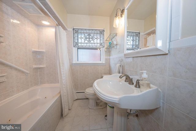 124 GRANDVIEW RD, Ardmore, PA 19003