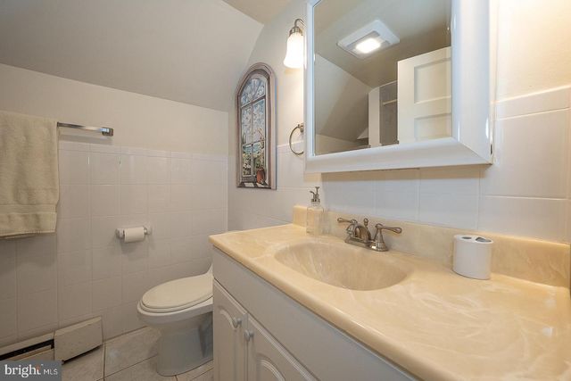 124 GRANDVIEW RD, Ardmore, PA 19003