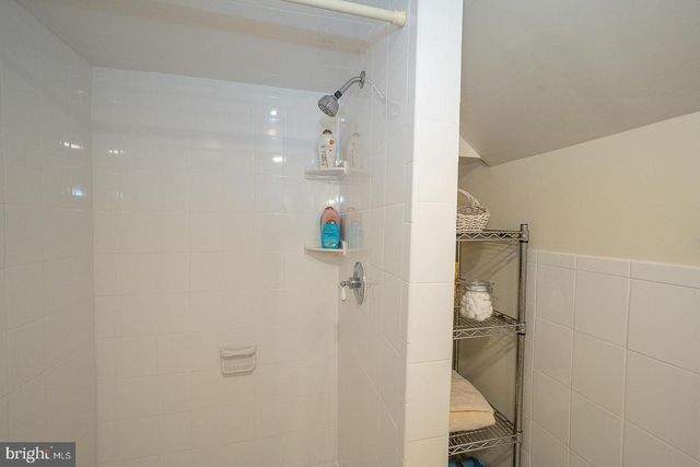 124 GRANDVIEW RD, Ardmore, PA 19003