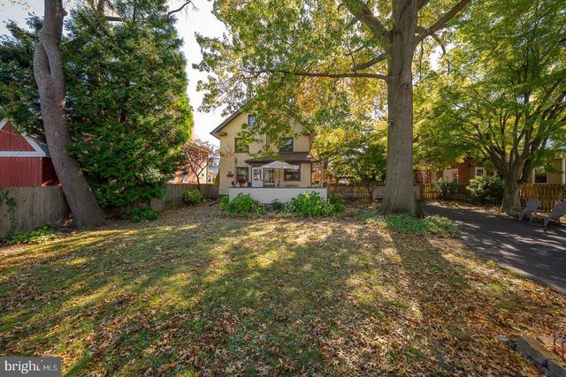 124 GRANDVIEW RD, Ardmore, PA 19003