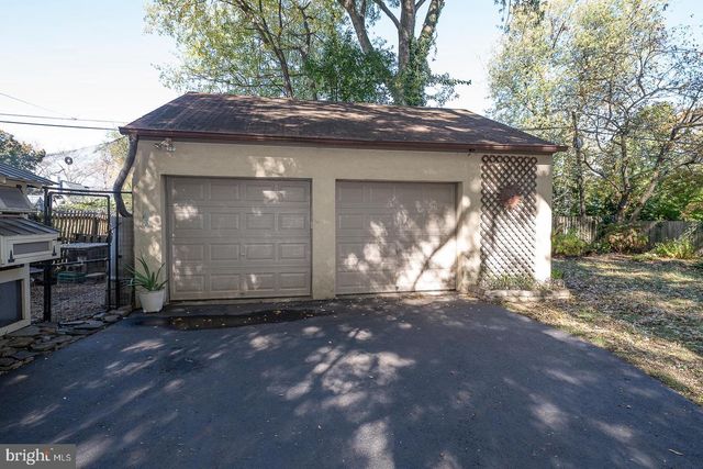 124 GRANDVIEW RD, Ardmore, PA 19003