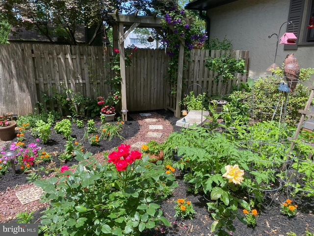 124 GRANDVIEW RD, Ardmore, PA 19003