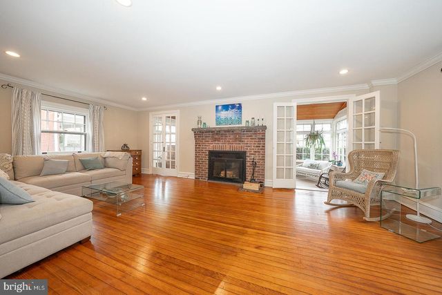 124 GRANDVIEW RD, Ardmore, PA 19003