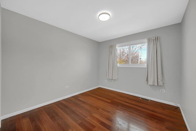 7305 W 75th Street, Bridgeview, IL 60455