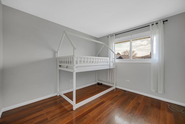 7305 W 75th Street, Bridgeview, IL 60455