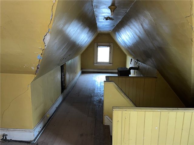 225 W 10th Ave, West Homestead, PA 15120