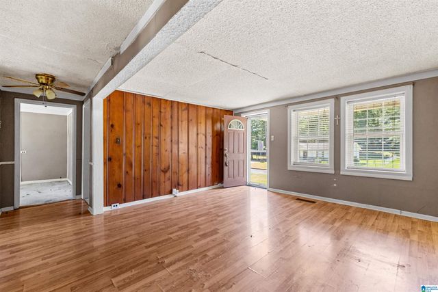 404 WILLOW DRIVE, Hueytown, AL 35023