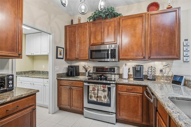 10334 COLLAR DRIVE, San Antonio, FL 33576