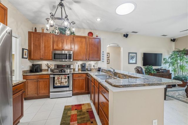 10334 COLLAR DRIVE, San Antonio, FL 33576