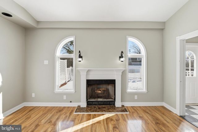 202 READING AVE, Barrington, NJ 08007