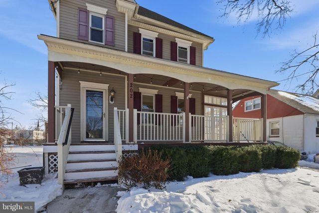 202 READING AVE, Barrington, NJ 08007