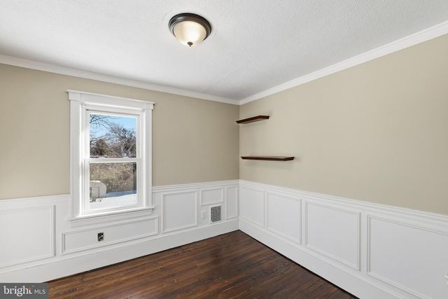 202 READING AVE, Barrington, NJ 08007