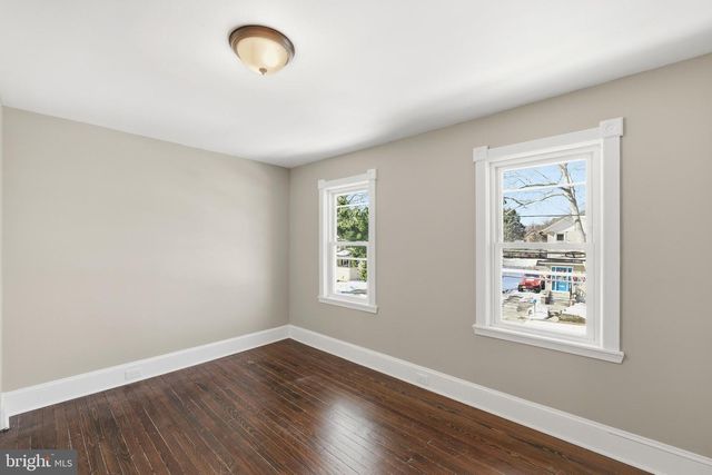 202 READING AVE, Barrington, NJ 08007