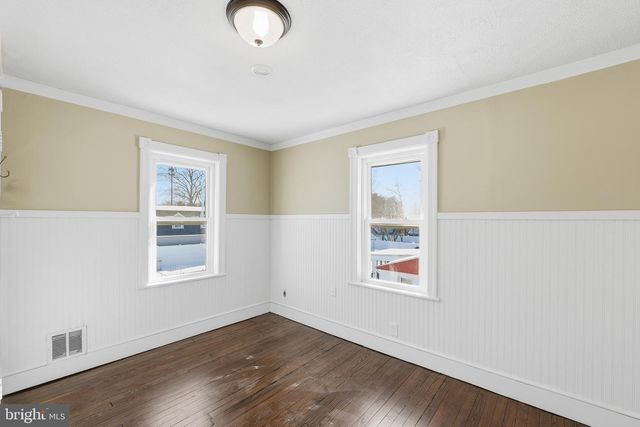 202 READING AVE, Barrington, NJ 08007