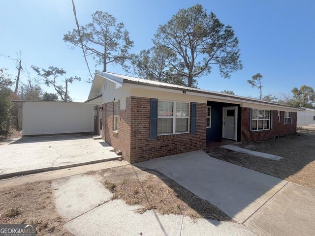 45 Kersey Street, Hazlehurst, GA 31539