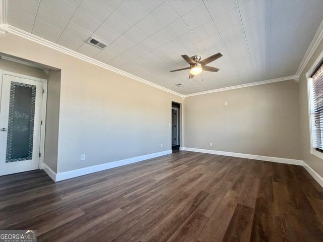 45 Kersey Street, Hazlehurst, GA 31539