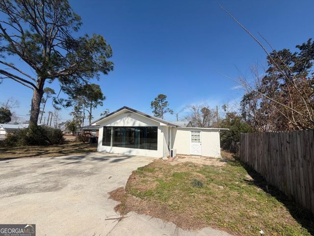 45 Kersey Street, Hazlehurst, GA 31539