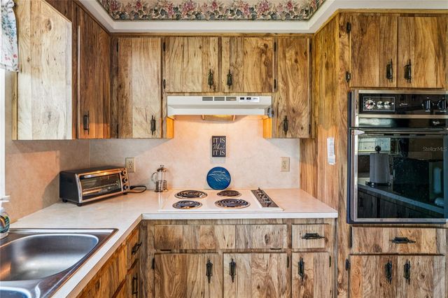 6709 TIMBERCOVE LANE 6709, New Port Richey, FL 34653