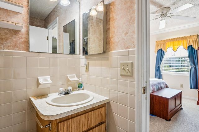 6709 TIMBERCOVE LANE 6709, New Port Richey, FL 34653