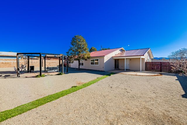 849 Nicklaus Drive SE, Rio Rancho, NM 87124