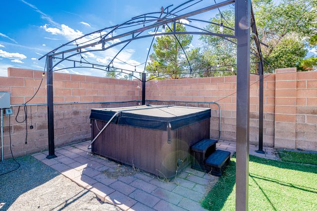 849 Nicklaus Drive SE, Rio Rancho, NM 87124