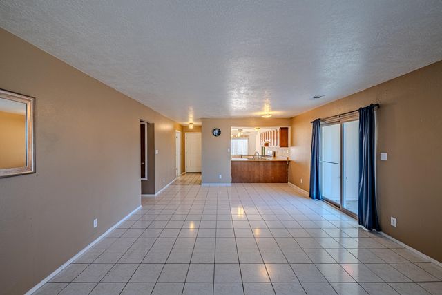 849 Nicklaus Drive SE, Rio Rancho, NM 87124