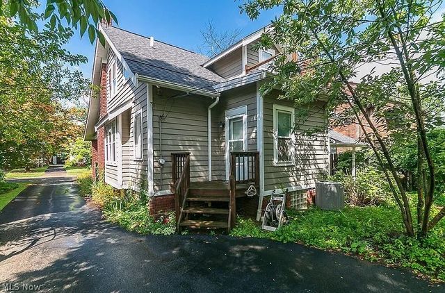 2593 Canterbury Road, Cleveland Heights, OH 44118