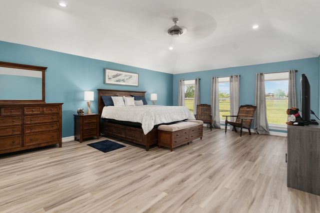 10832 Ridge Country Road, Haslet, TX 76052