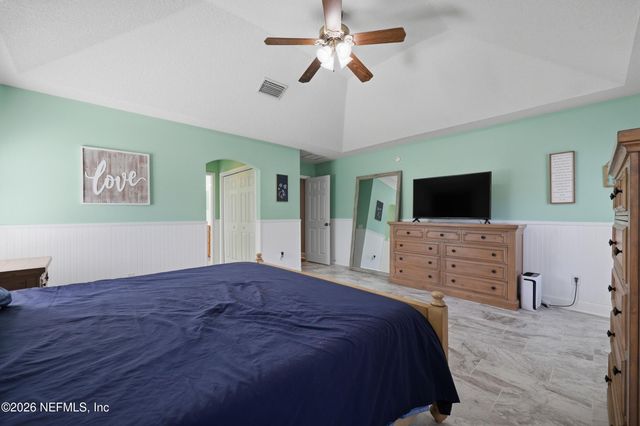 44808 GREEN MEADOWS Lane, Callahan, FL 32011