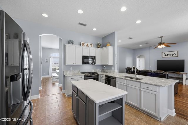 44808 GREEN MEADOWS Lane, Callahan, FL 32011