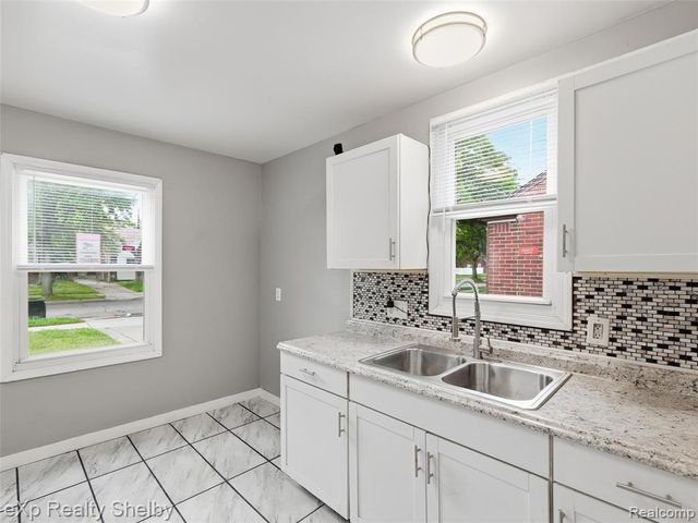 16476 Rossini Drive, Detroit, MI 48205