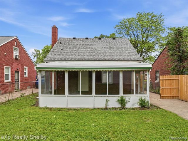 16476 Rossini Drive, Detroit, MI 48205