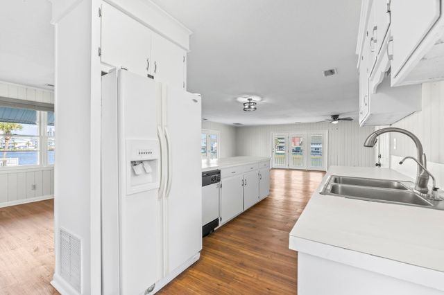 300 35th Ave. N, North Myrtle Beach, SC 29582