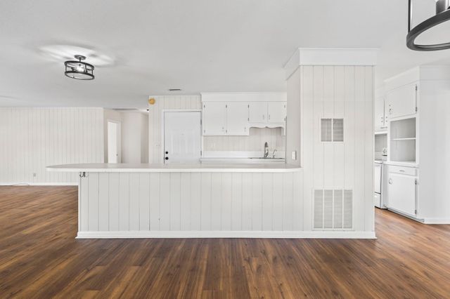 300 35th Ave. N, North Myrtle Beach, SC 29582