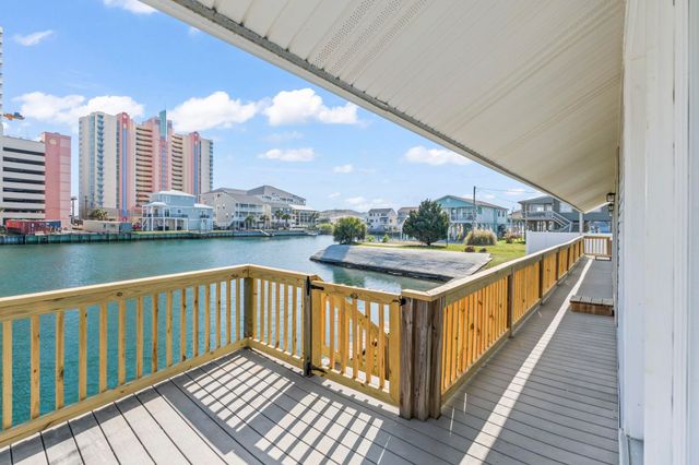 300 35th Ave. N, North Myrtle Beach, SC 29582