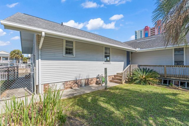 300 35th Ave. N, North Myrtle Beach, SC 29582
