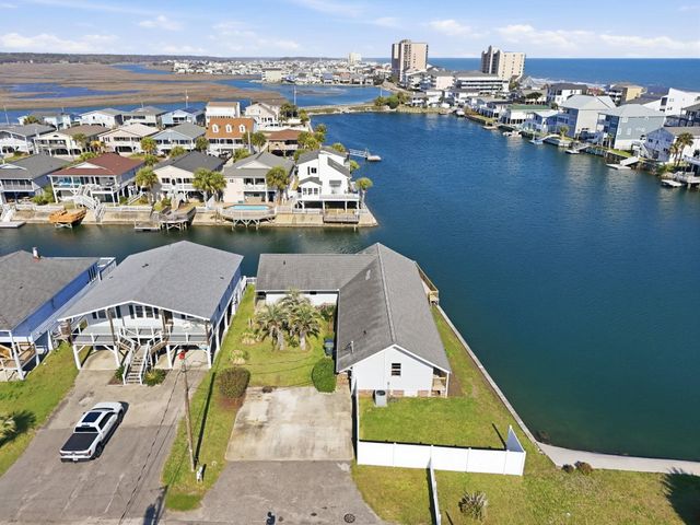 300 35th Ave. N, North Myrtle Beach, SC 29582