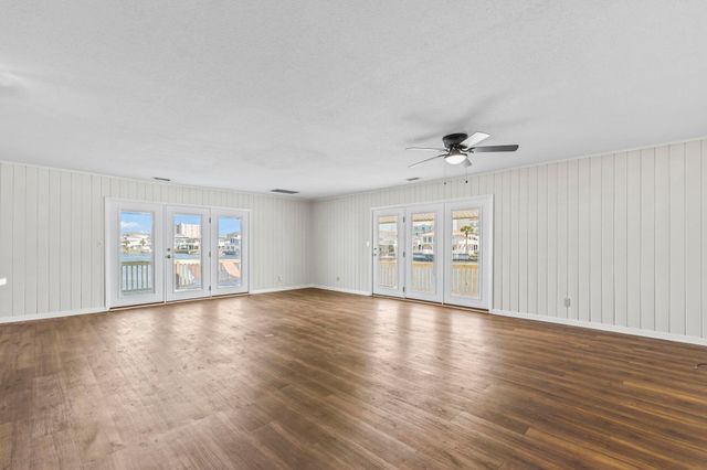 300 35th Ave. N, North Myrtle Beach, SC 29582