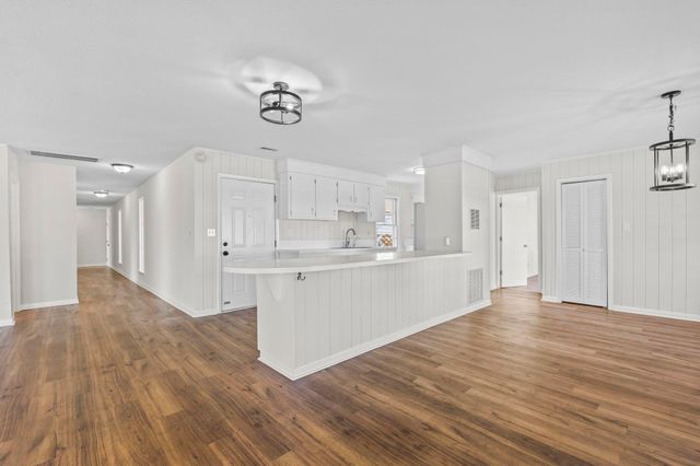 300 35th Ave. N, North Myrtle Beach, SC 29582
