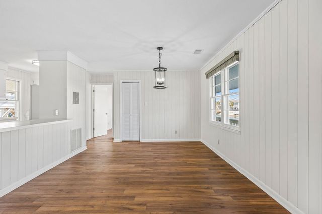 300 35th Ave. N, North Myrtle Beach, SC 29582