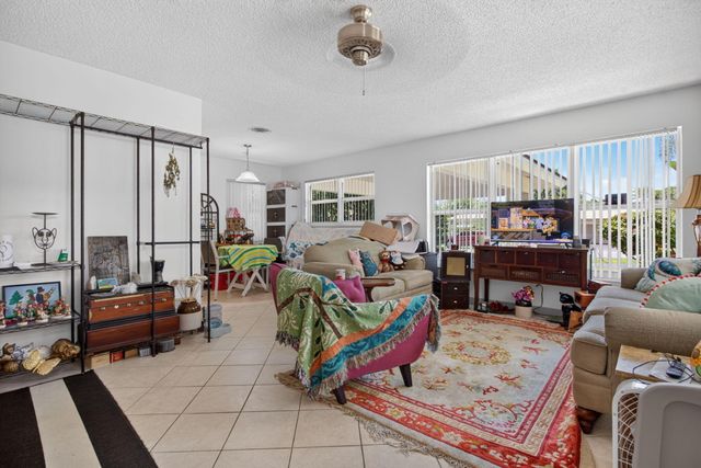 2607 NE 30TH Street, Fort Lauderdale, FL 33306