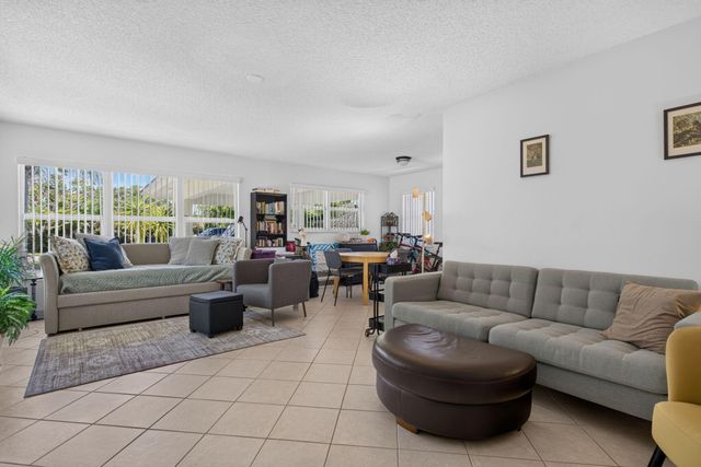 2607 NE 30TH Street, Fort Lauderdale, FL 33306