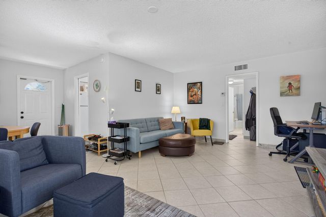 2607 NE 30TH Street, Fort Lauderdale, FL 33306