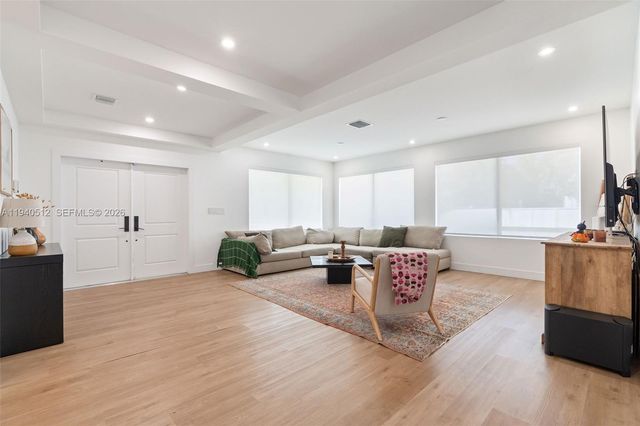 8121 SW 97th Ter, Miami, FL 33156